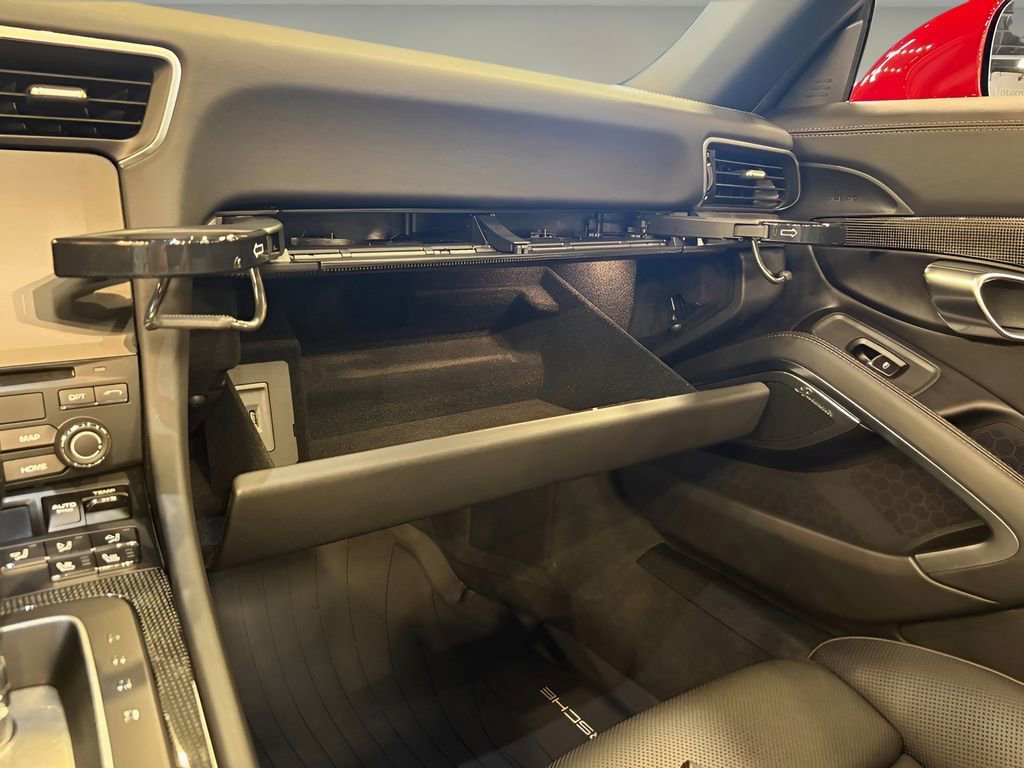 Used 2018 Porsche 911 Turbo S image 45