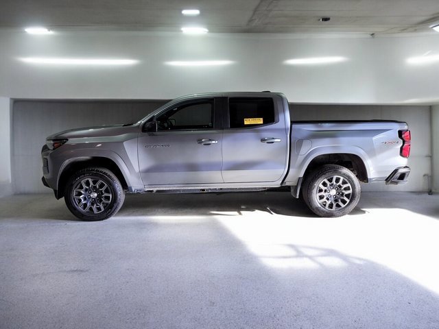 Used 2023 Chevrolet Colorado LT w/ LT Convenience Package III image 22