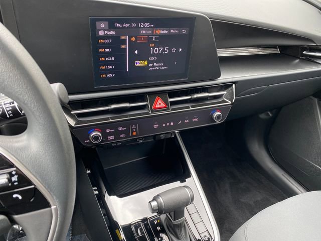 Used 2024 Kia Niro LX FWD image 17