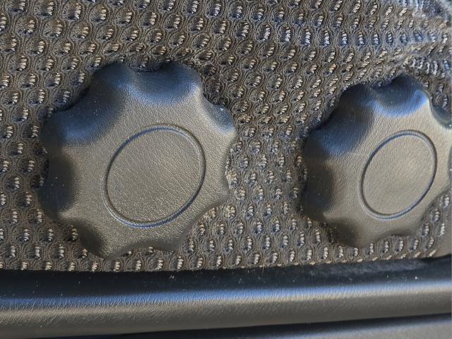 Used 2014 Nissan Frontier Desert Runner image 23