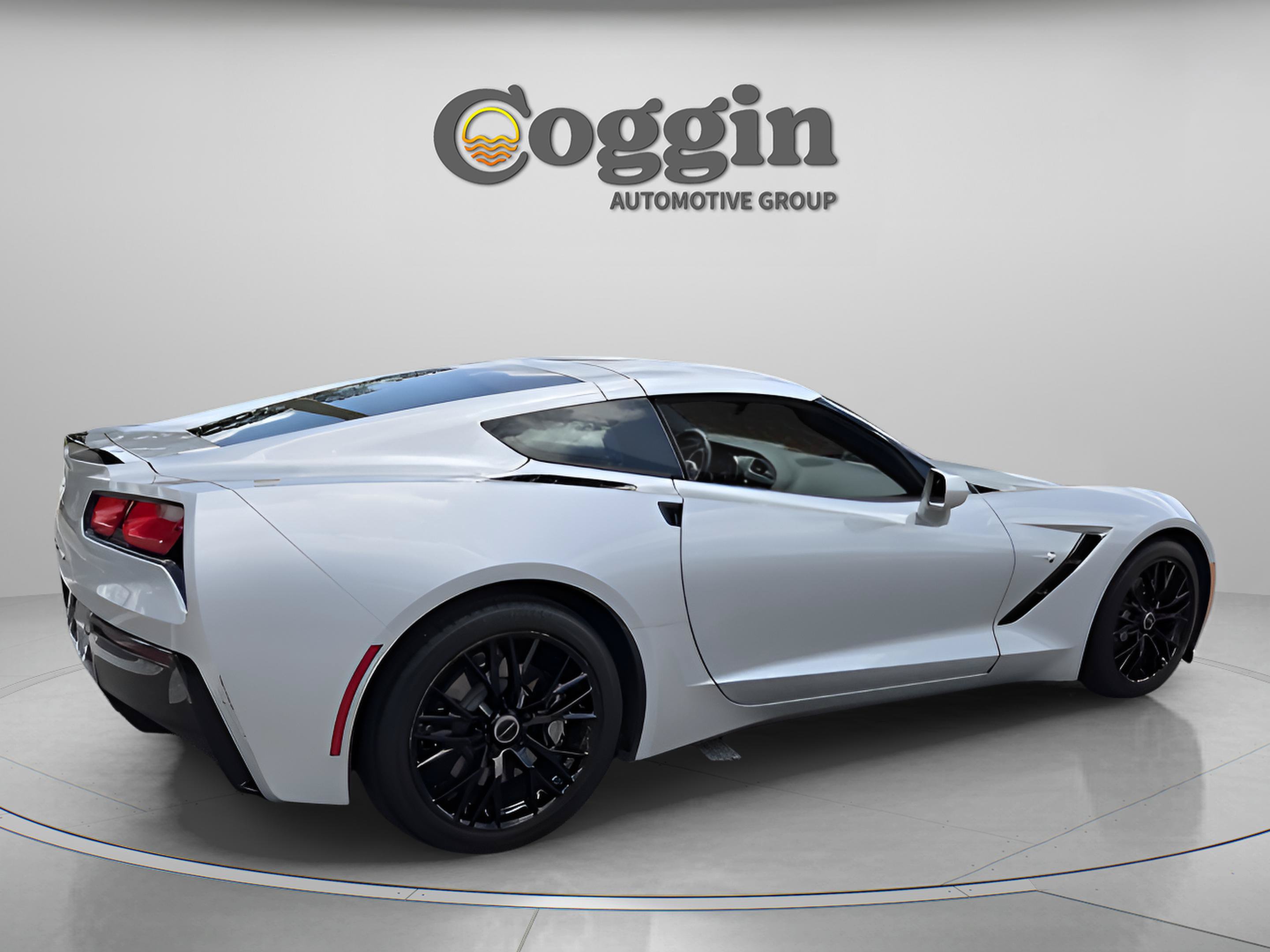 Used 2015 Chevrolet Corvette Stingray Coupe w/ 2LT Preferred Equipment Group RWD image 5