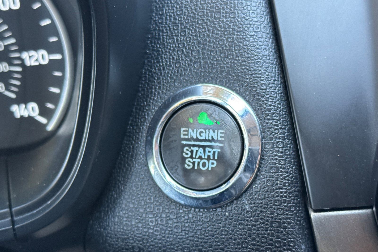 Used 2020 Ford EcoSport SE w/ SE Convenience Package image 22