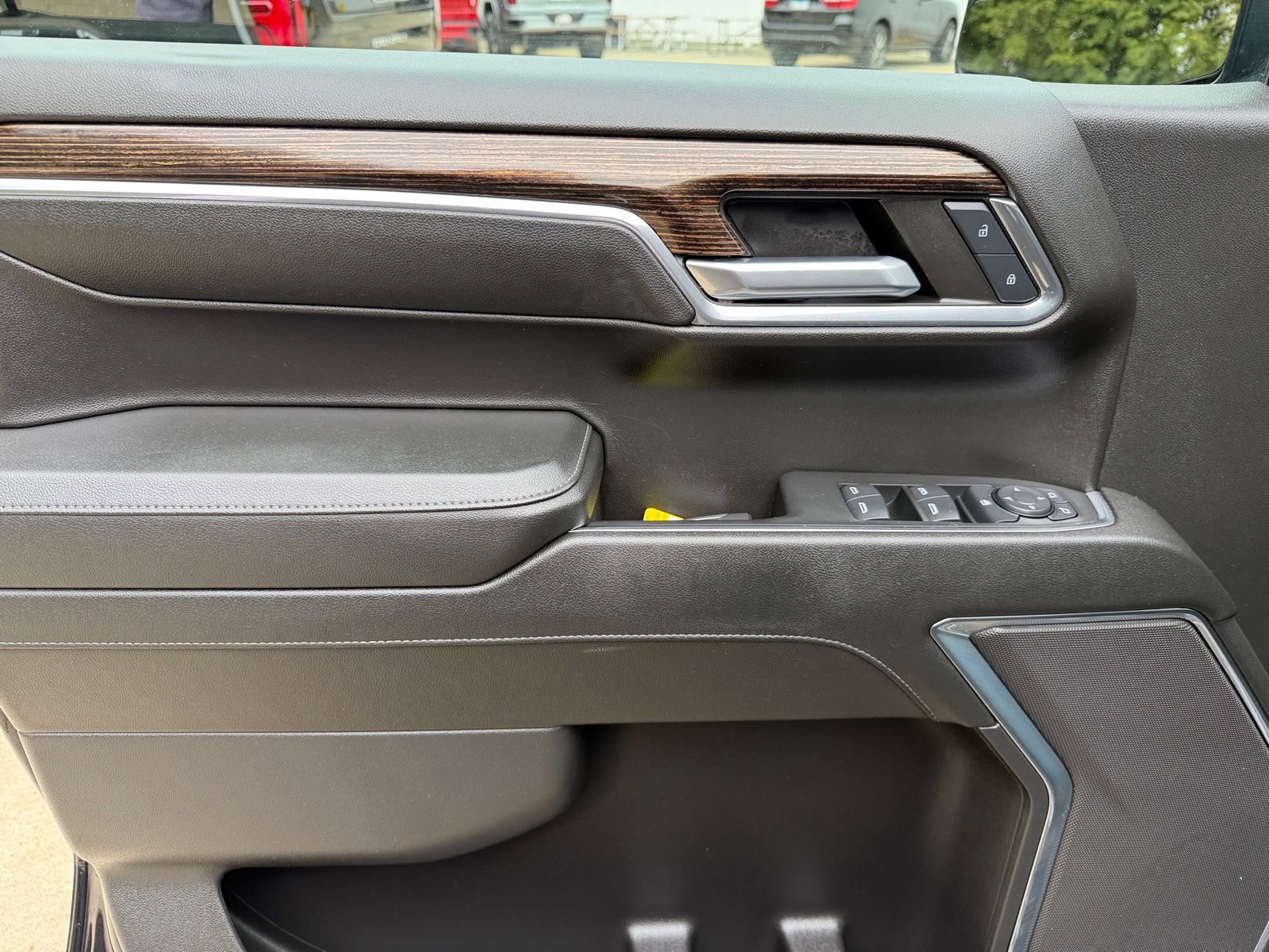 Used 2024 GMC Sierra 1500 Elevation image 15