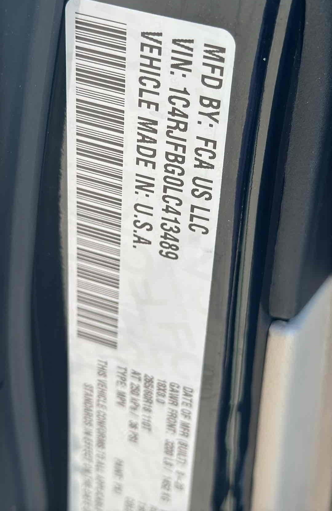 Used 2020 Jeep Grand Cherokee Limited w/ Luxury Group II image 21