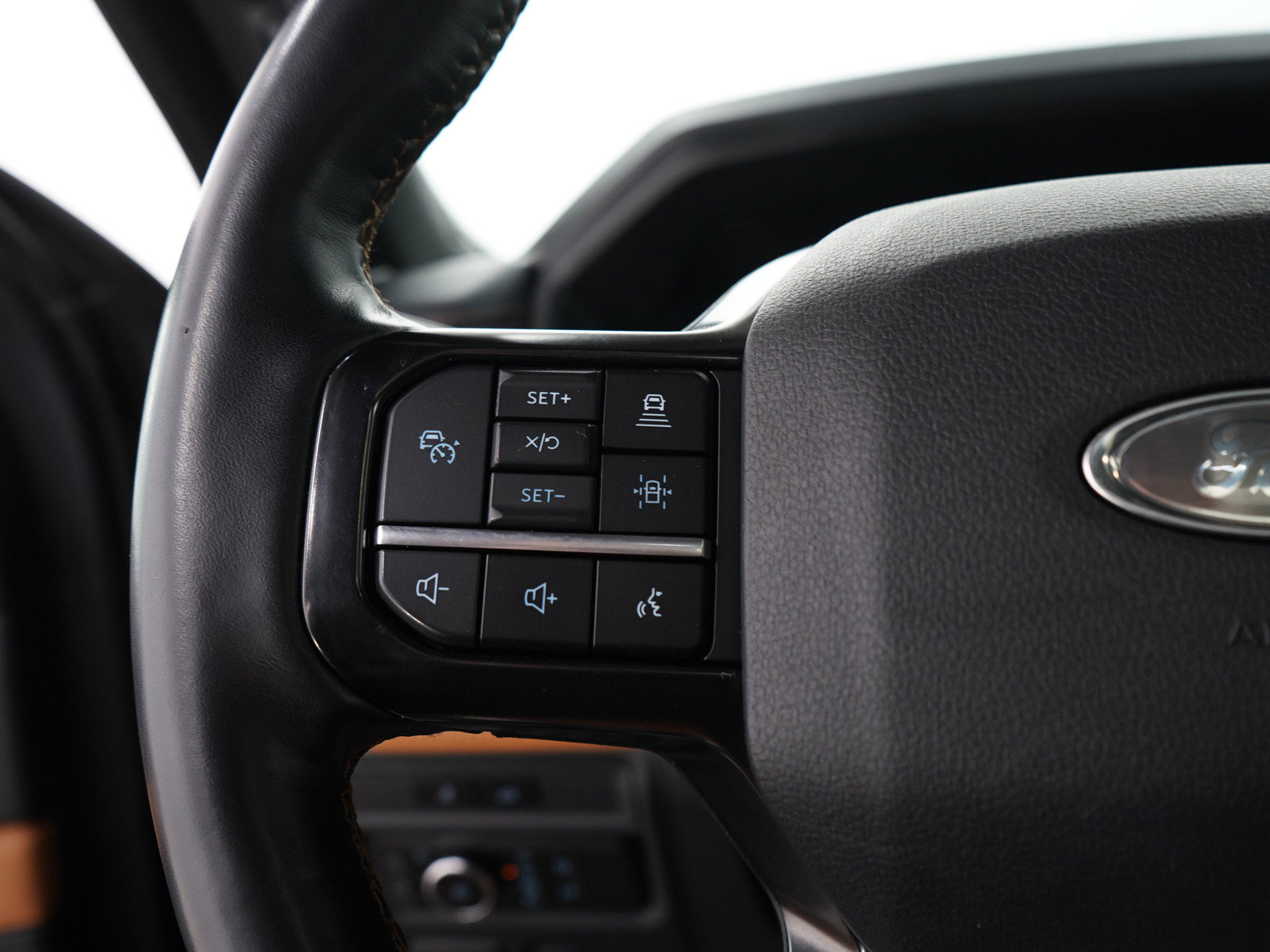 Used 2023 Ford Expedition Max Platinum AWD/4WD image 33