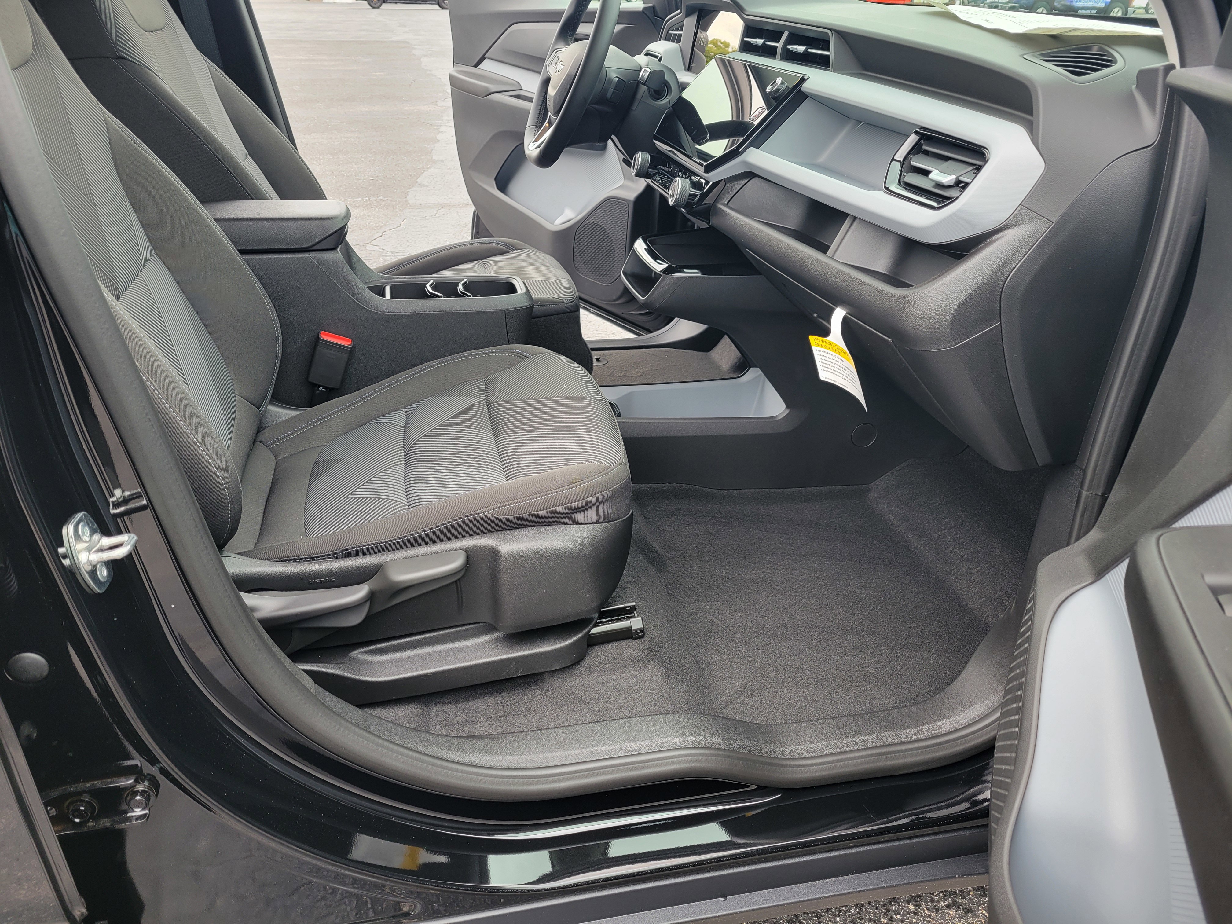 New 2027 Chevrolet Bolt LT image 29