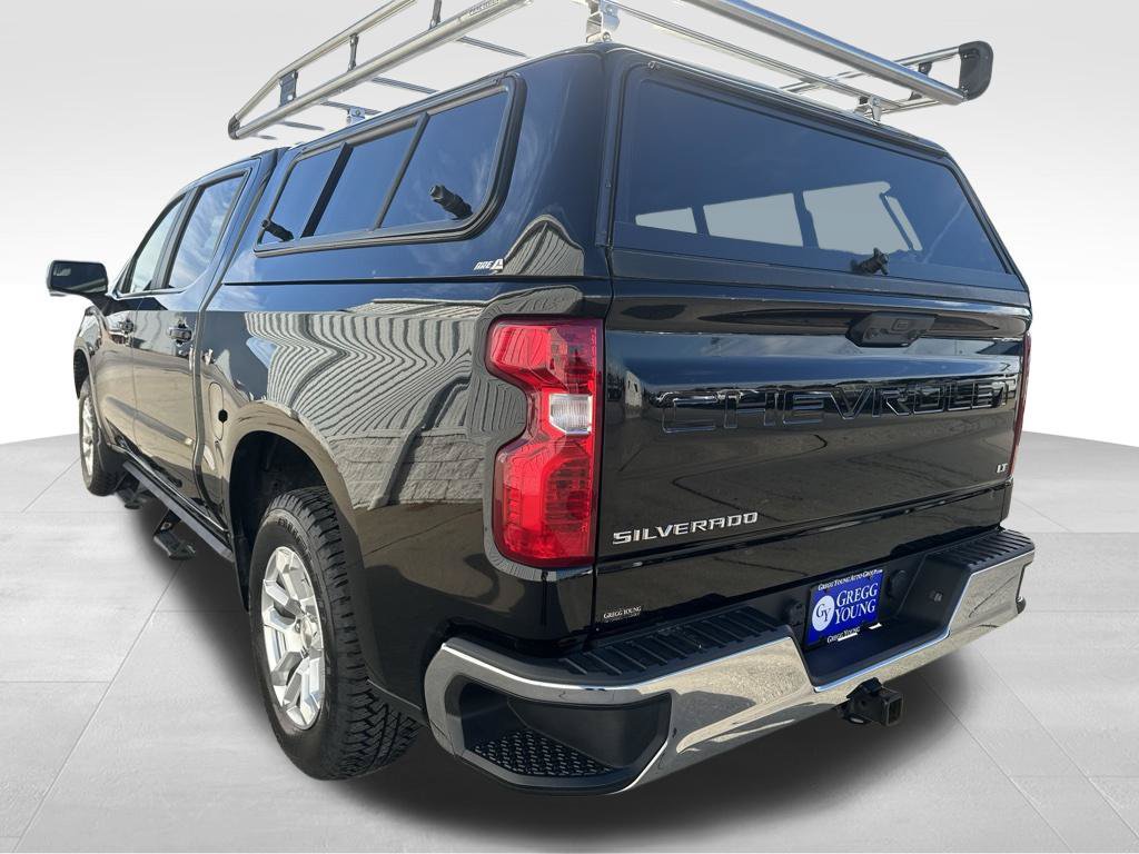 Used 2023 Chevrolet Silverado 1500 LT AWD/4WD image 5