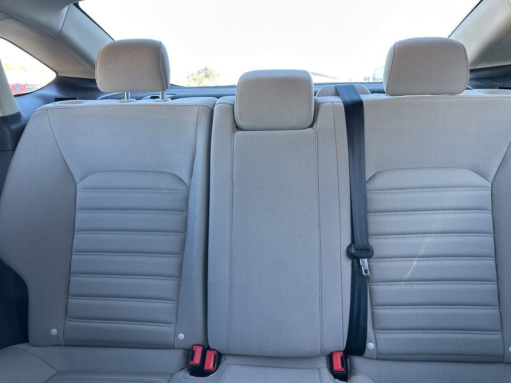 Used 2018 Ford Fusion S image 18