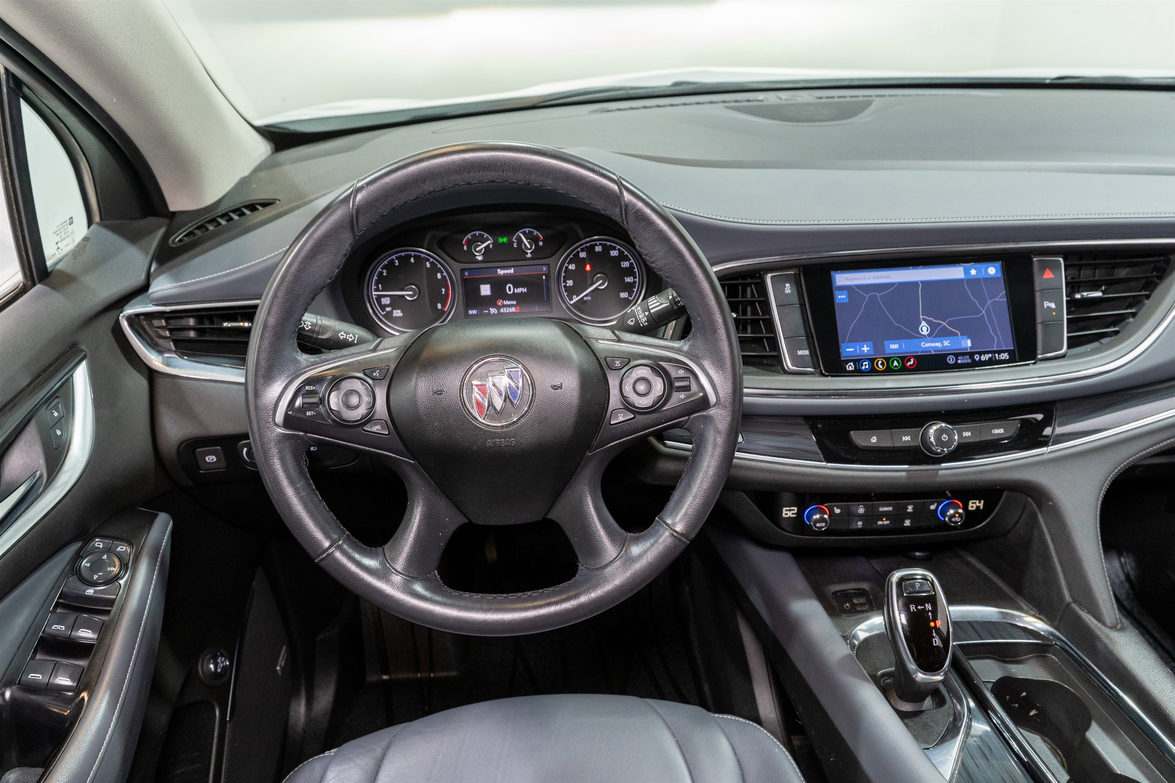 Used 2020 Buick Enclave Essence w/ Sound and Sites Package image 11