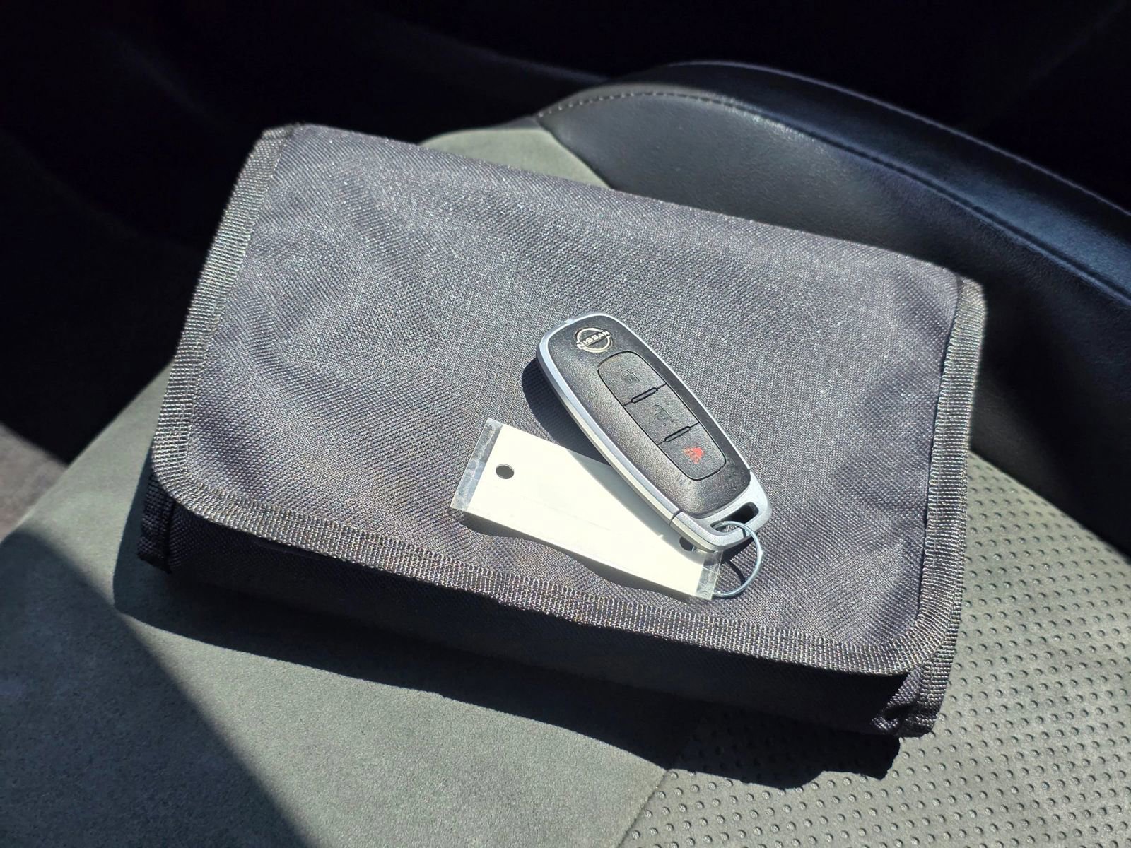 Used 2023 Nissan Ariya AWD image 40