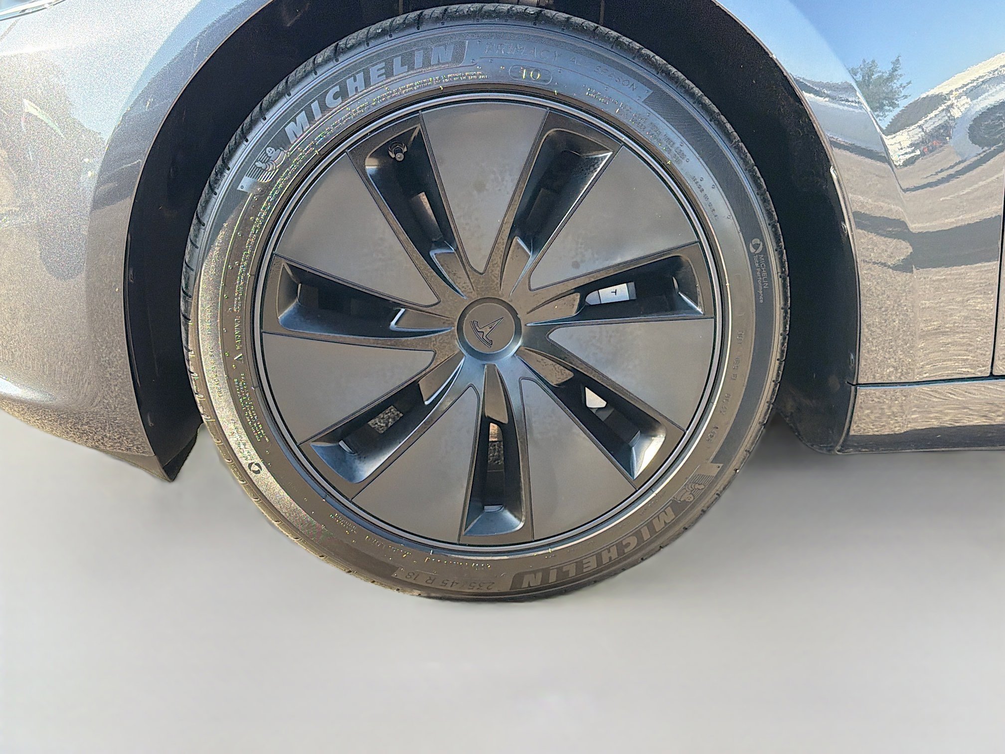 Used 2025 Tesla Model 3 Long Range RWD image 38