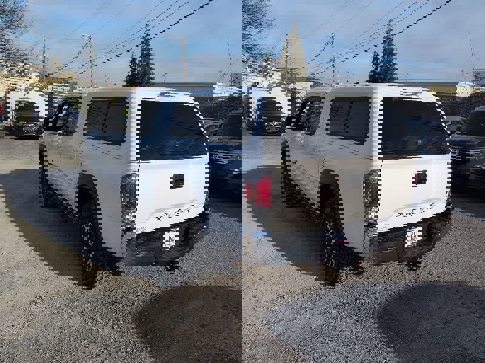 Used 2023 Toyota Tacoma TRD Off-Road image 6