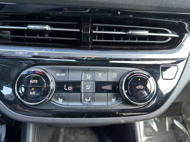 Used 2025 Buick Envista Sport Touring w/ Convenience I Package FWD image 19