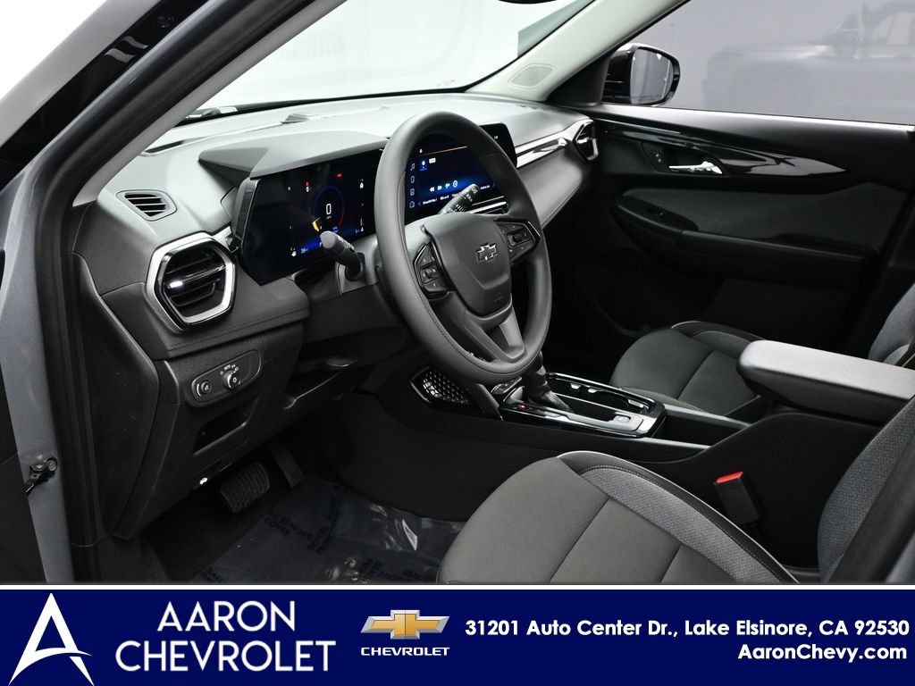 New 2026 Chevrolet TrailBlazer LT w/ Midnight Edition FWD image 7