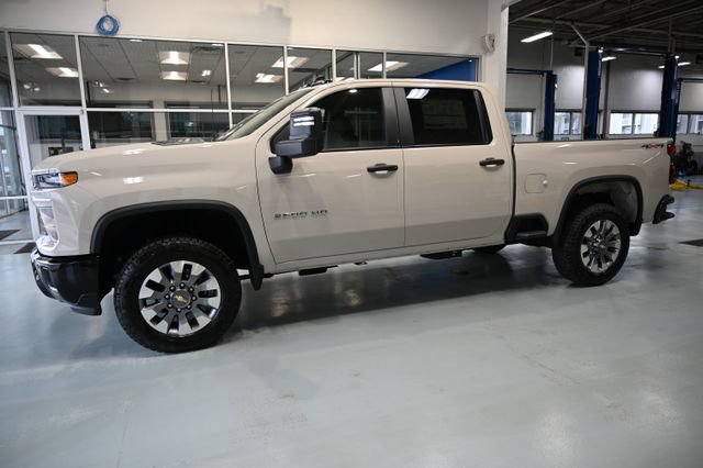 New 2026 Chevrolet Silverado 2500 Custom w/ Custom Value Package AWD/4WD image 10