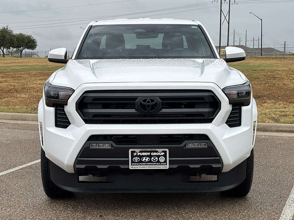 Certified 2026 Toyota Tacoma SR5 AWD/4WD image 3
