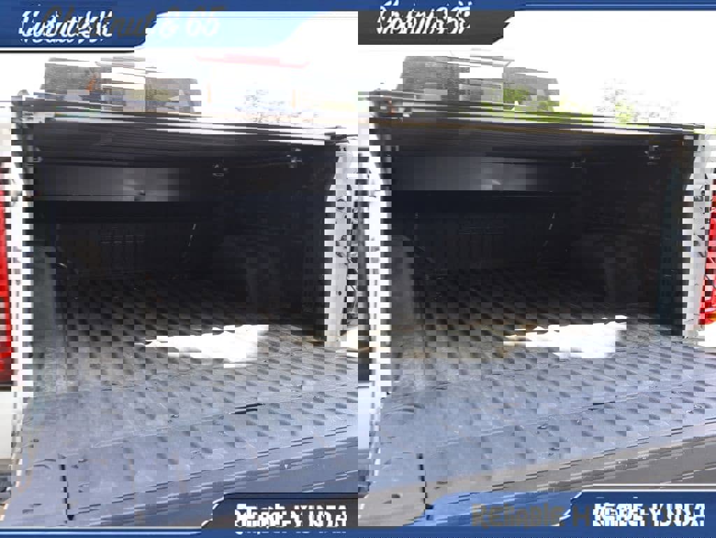 Used 2019 GMC Sierra 1500 SLT w/ SLT Premium Plus Package AWD/4WD image 16