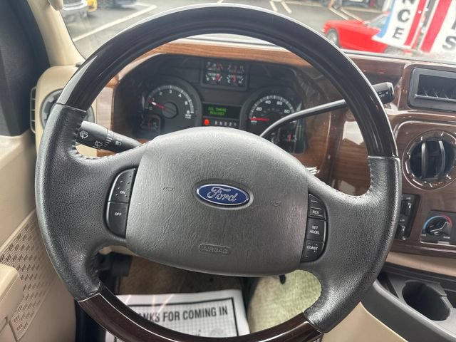 Used 2009 Ford E-250 and Econoline 250 RWD image 14