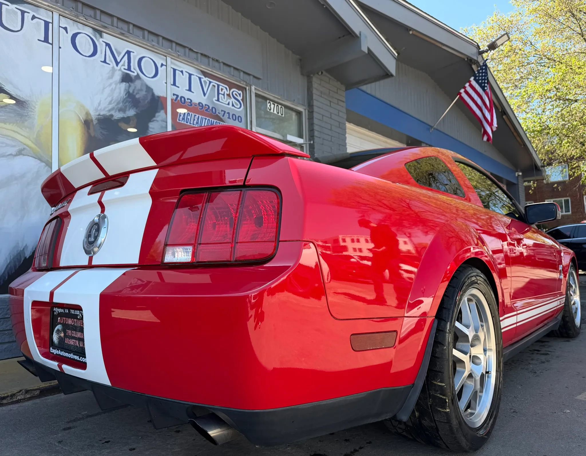 Used 2007 Ford Mustang Shelby GT500 RWD image 3