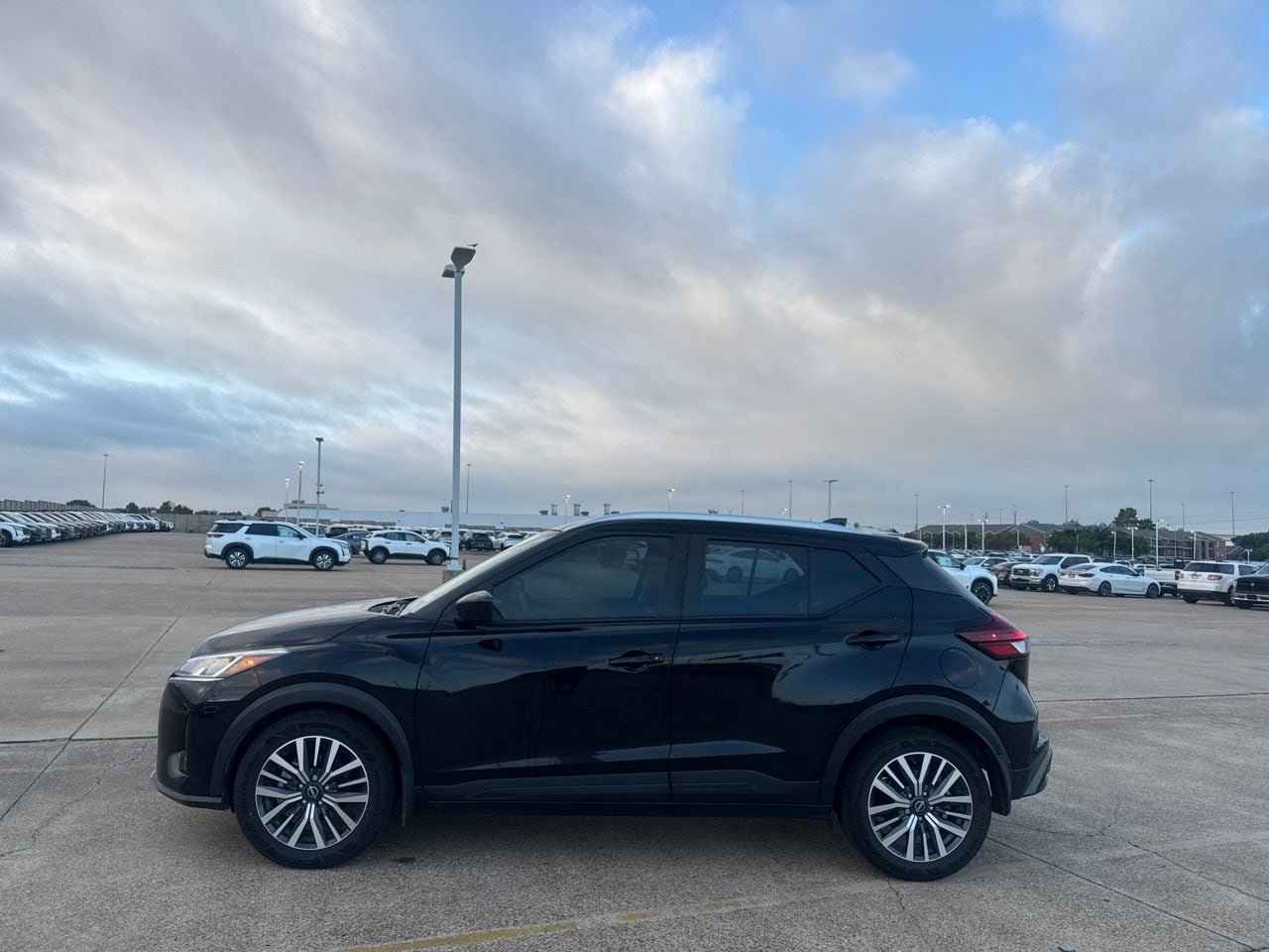 Certified 2023 Nissan Kicks SV FWD image 12