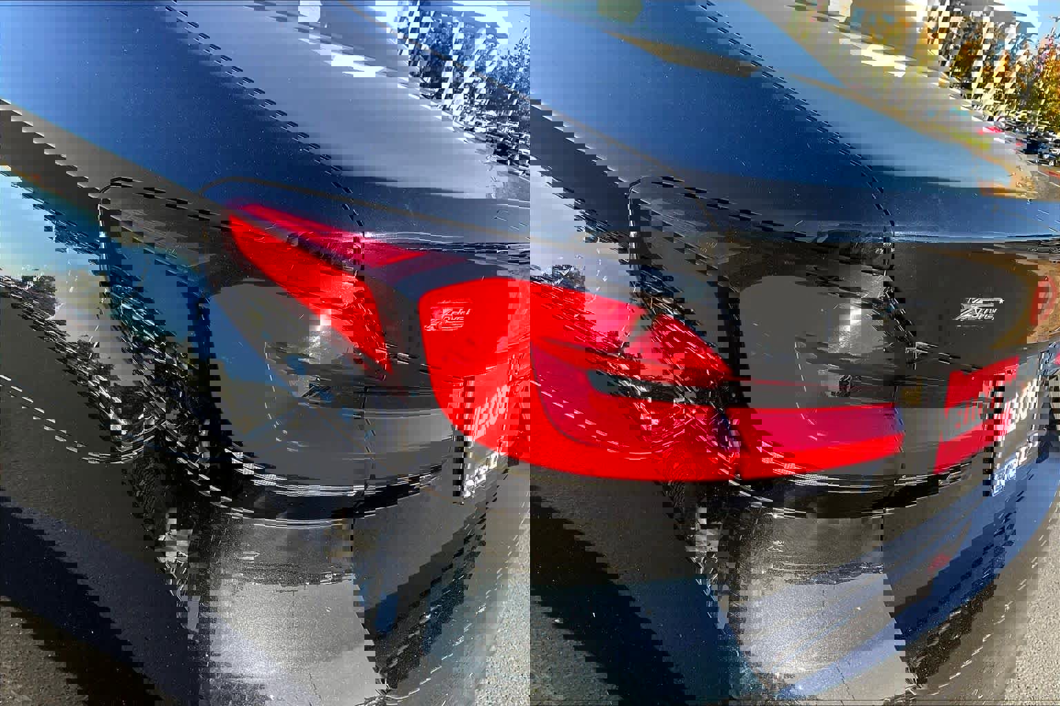 Used 2022 BMW 530i xDrive w/ Premium Package image 32