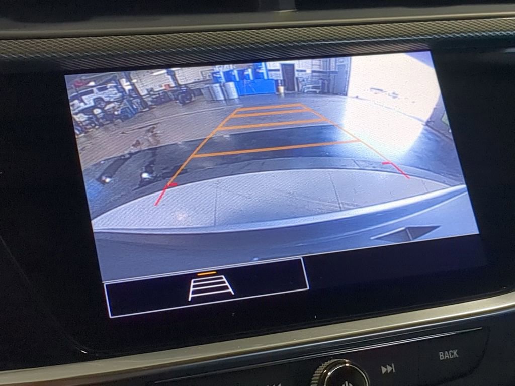 Used 2023 Buick Encore GX Select w/ Safety Package II FWD image 28