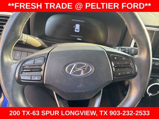 Used 2023 Hyundai Venue Limited image 9