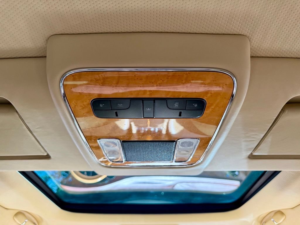 Used 2016 Bentley Mulsanne RWD image 58