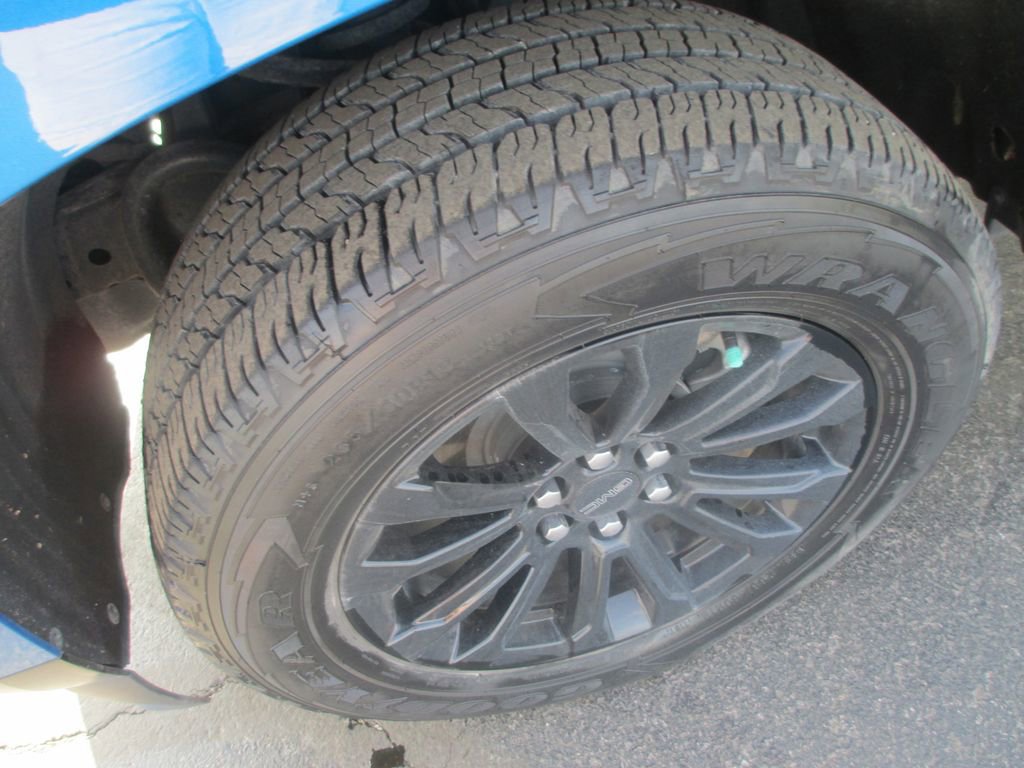 Used 2022 GMC Canyon Elevation image 13