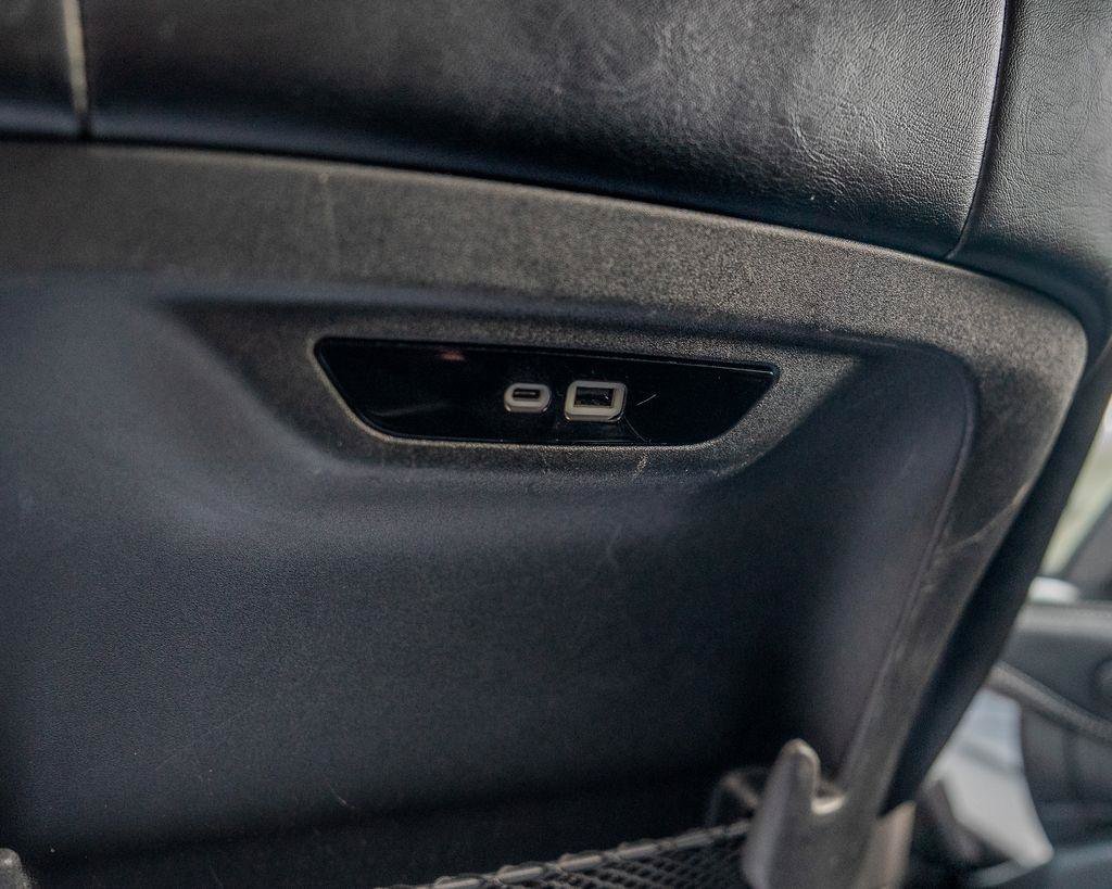Used 2024 Chrysler Pacifica Touring-L FWD image 19