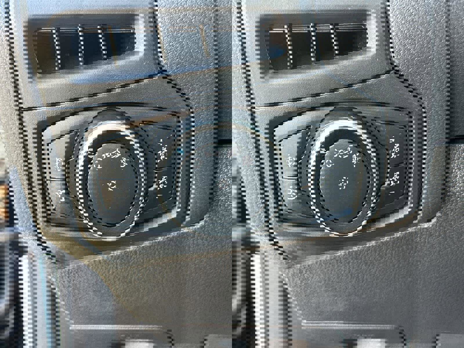 Used 2016 Ford Focus ST image 28