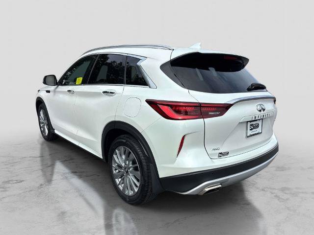 Certified 2025 INFINITI QX50 Luxe AWD/4WD image 3