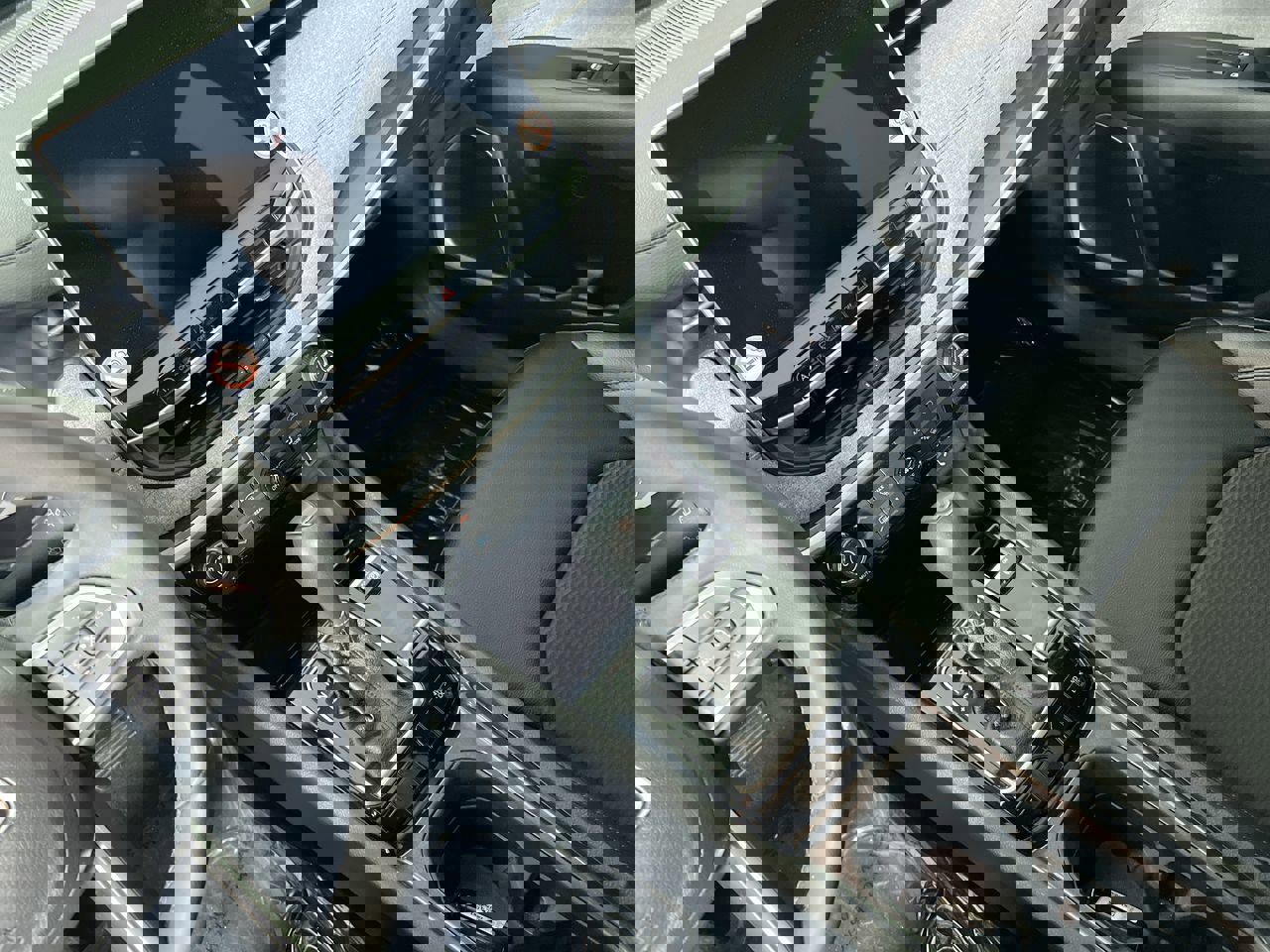 Used 2024 Jeep Compass Latitude image 23