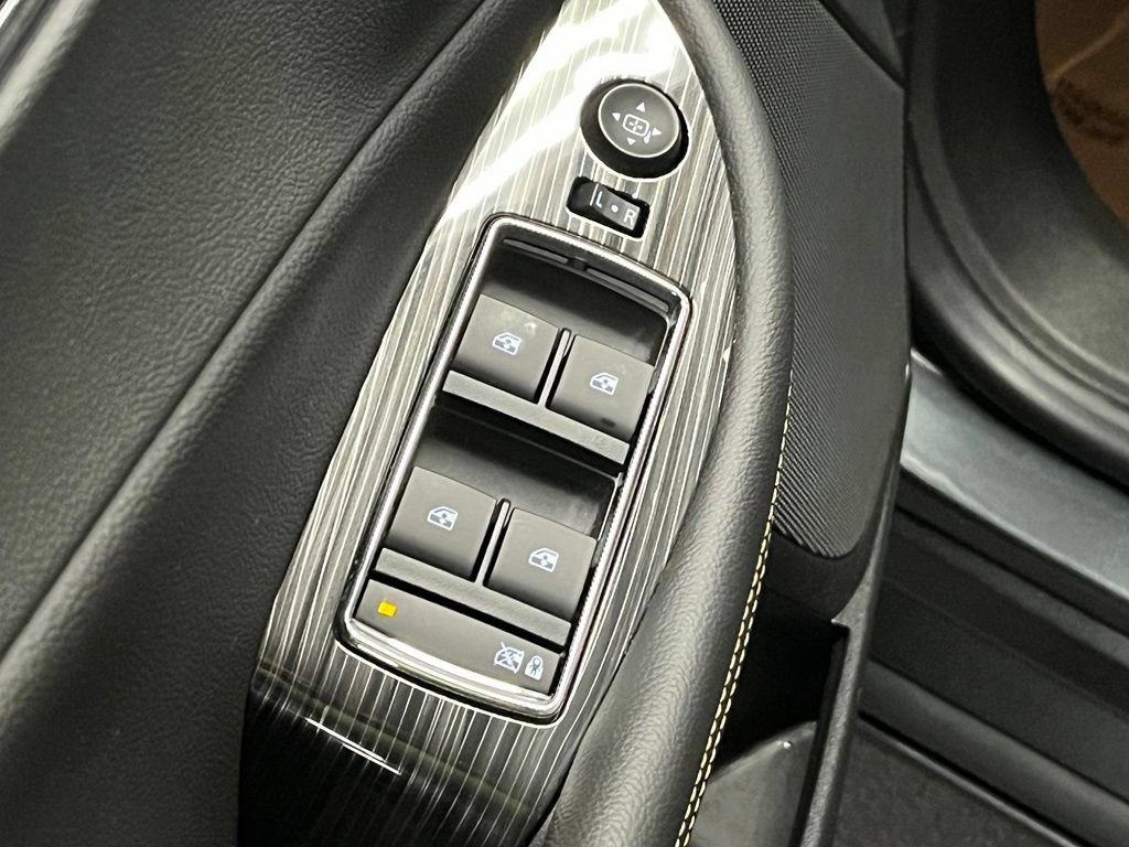 Used 2019 Chevrolet Impala LT w/ LT Leather Package FWD image 16