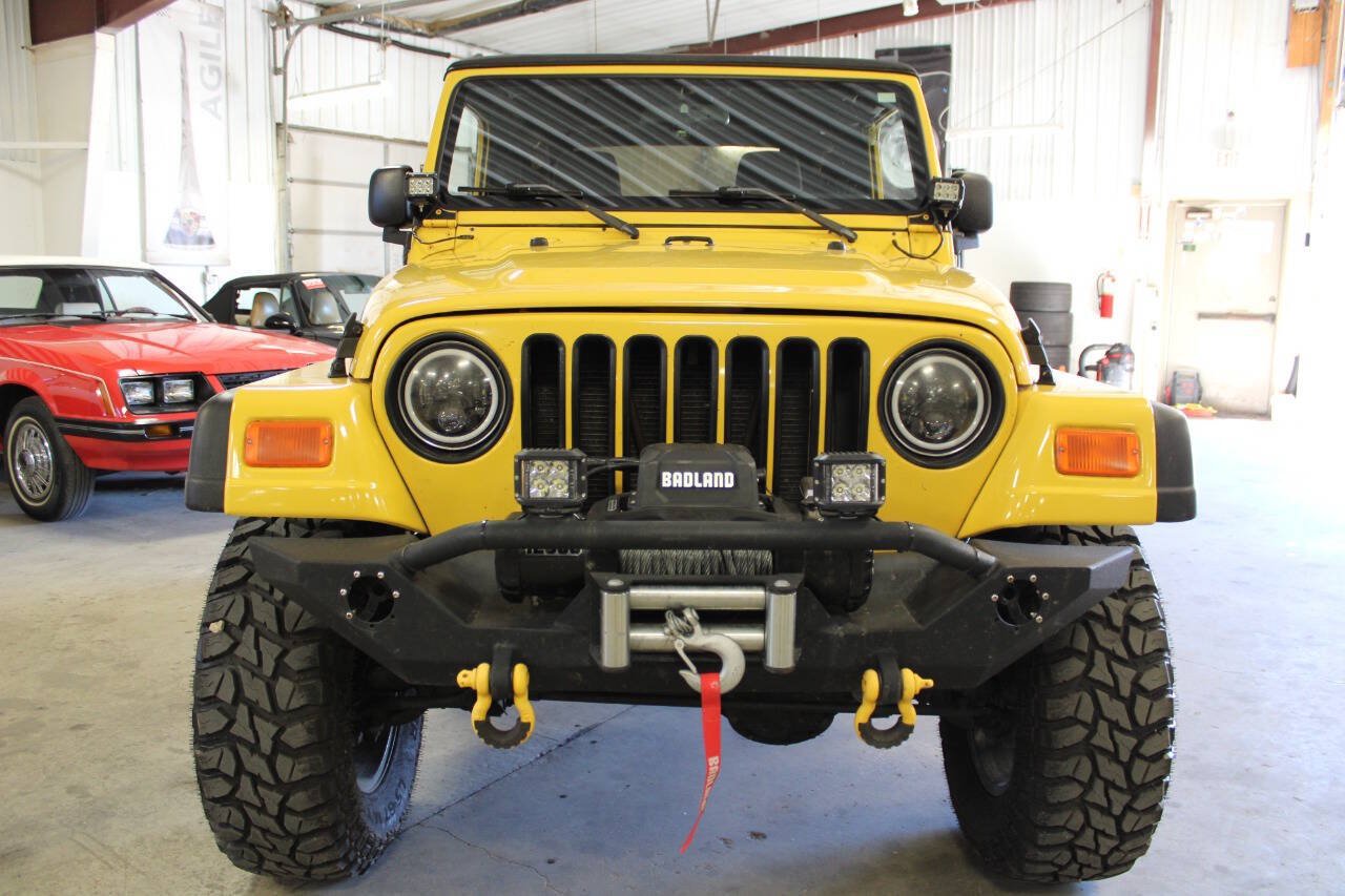 Used 2005 Jeep Wrangler Sport w/ 30" Tire & Wheel Group AWD/4WD image 9