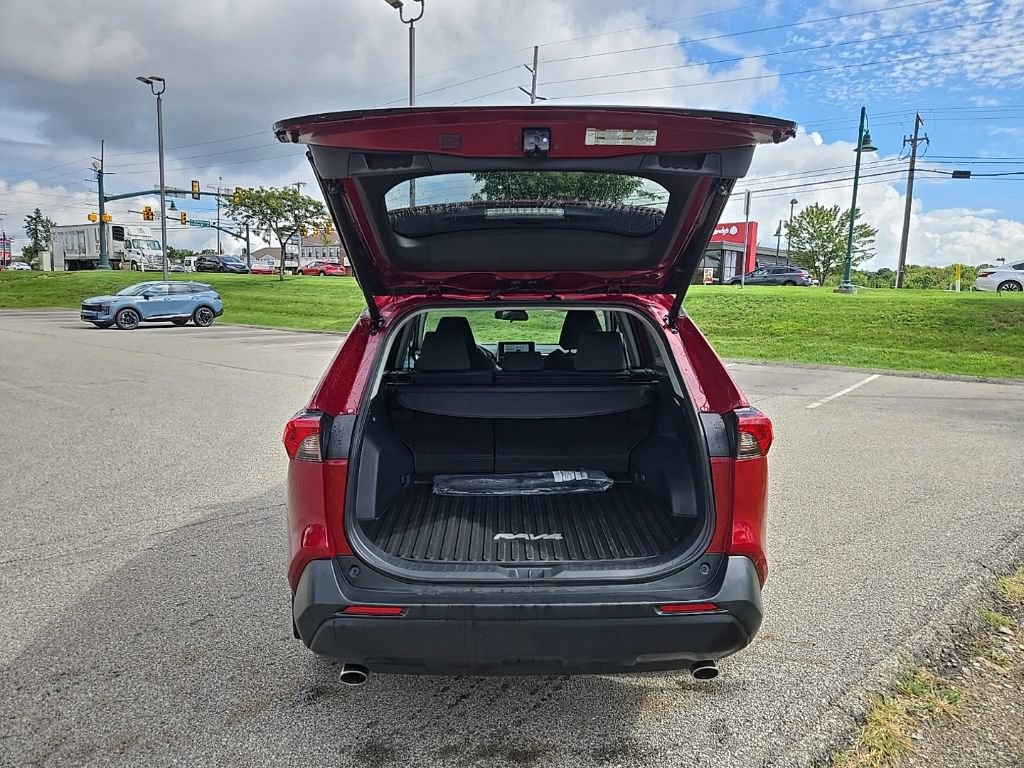 Used 2024 Toyota RAV4 XLE w/ Convenience Package AWD/4WD image 7