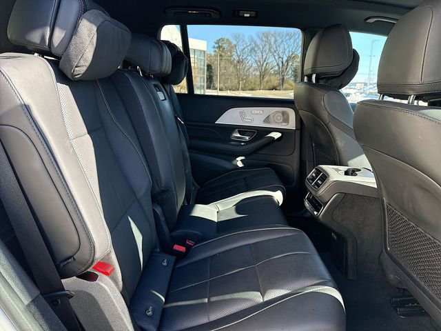 Used 2025 Mercedes-Benz GLS 580 4MATIC image 15