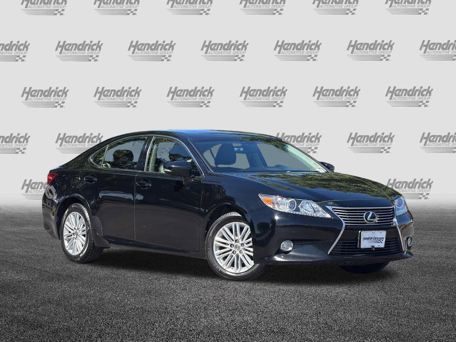 Used 2014 Lexus ES 350 w/ Premium Package FWD image 2