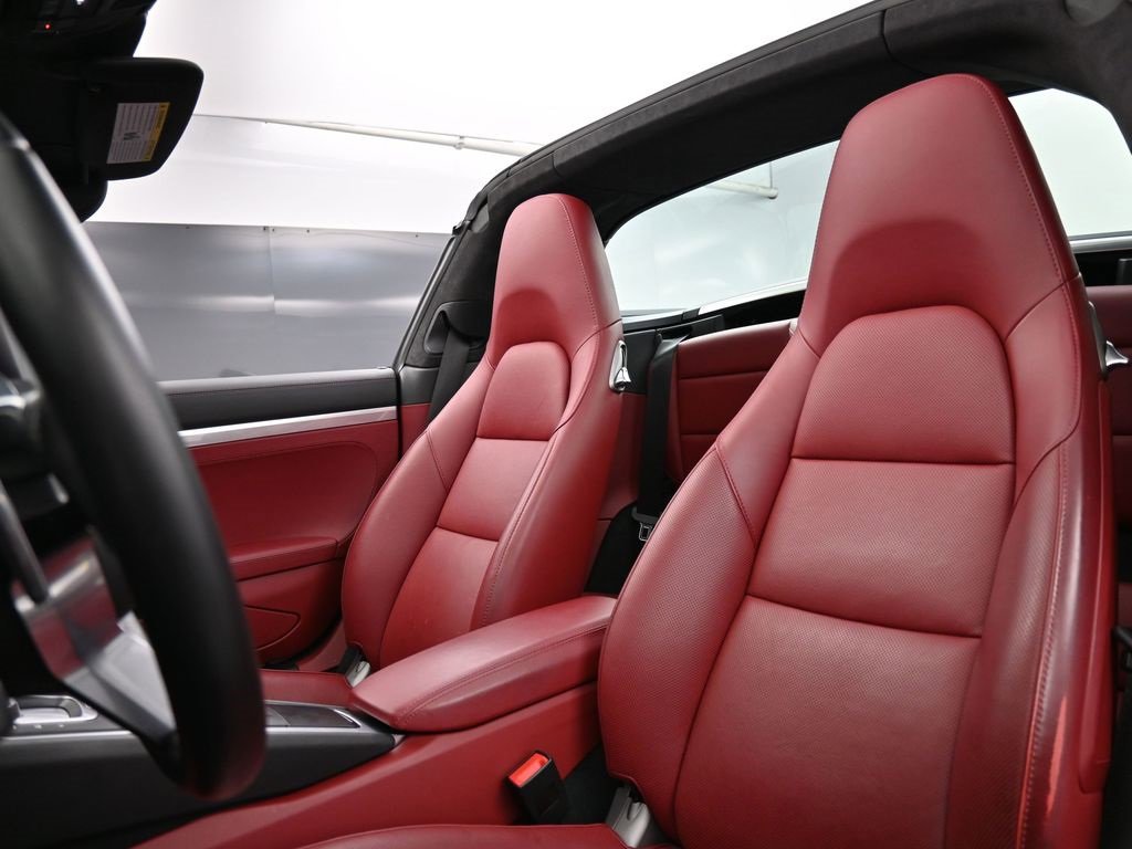 Used 2019 Porsche 911 Targa 4S image 5