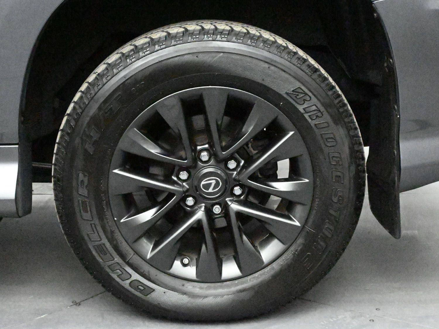 Used 2020 Lexus GX 460 Premium w/ Premium Package image 12