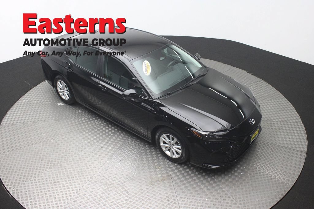 Used 2026 Toyota Camry LE FWD image 4