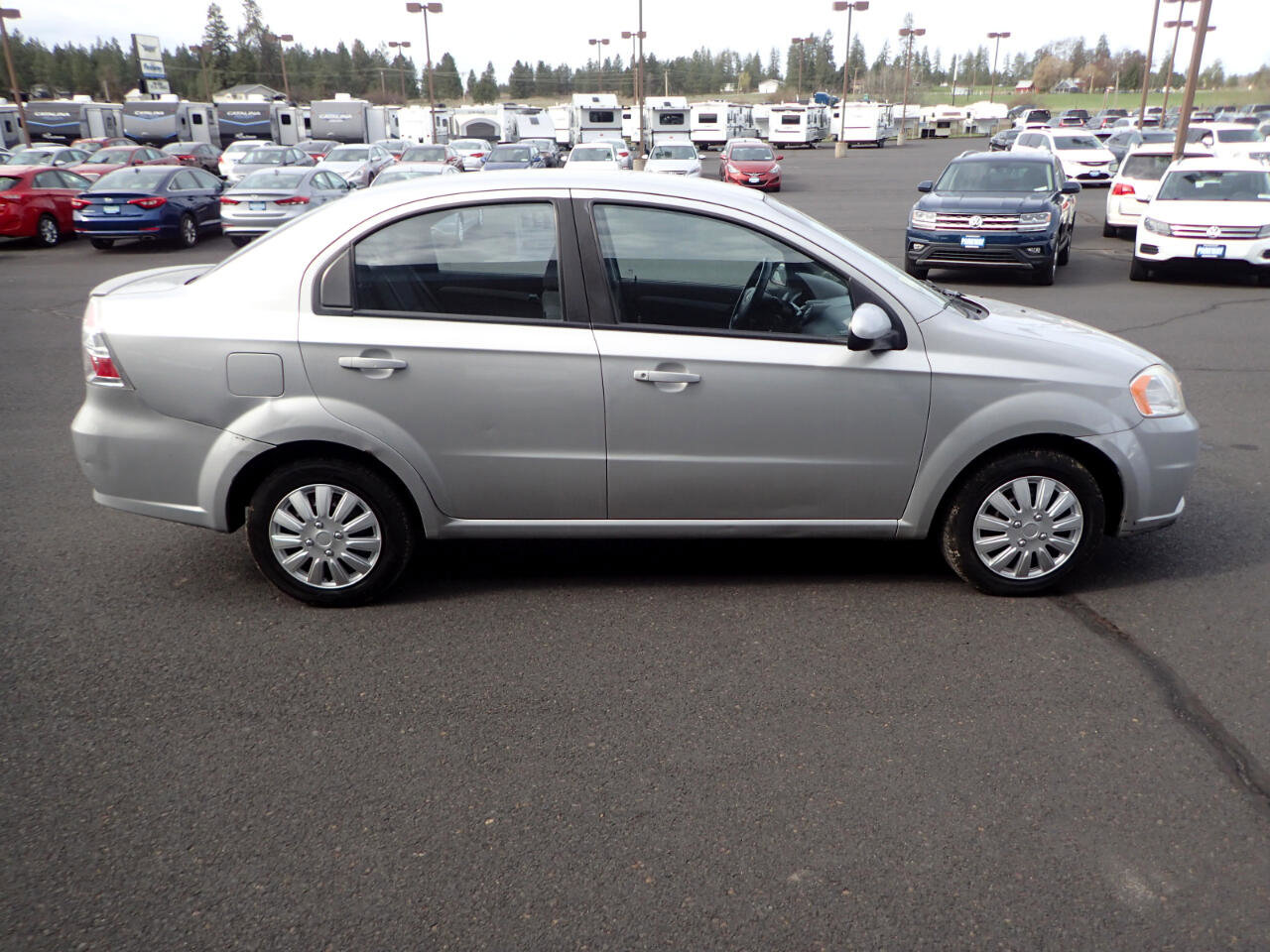 Used 2010 Chevrolet Aveo LT image 6