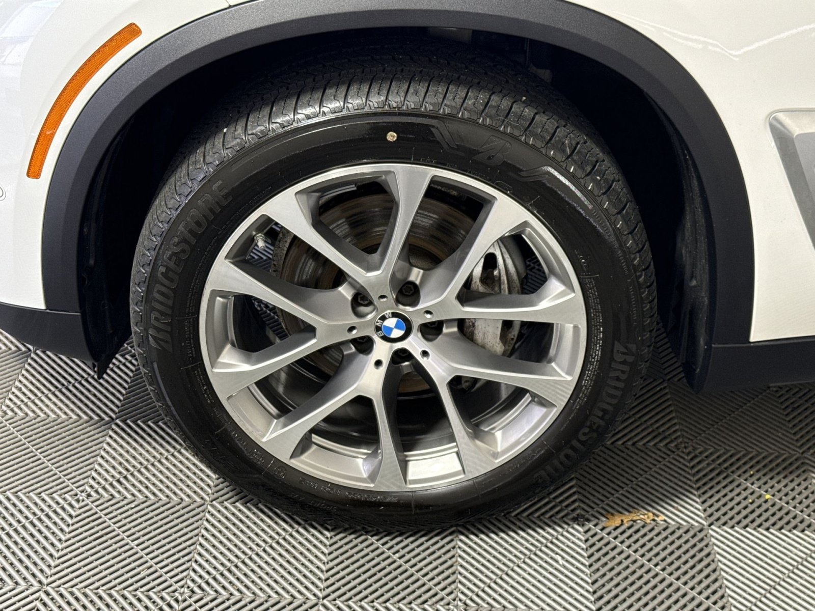 Used 2024 BMW X5 xDrive40i w/ Premium Package AWD/4WD image 12