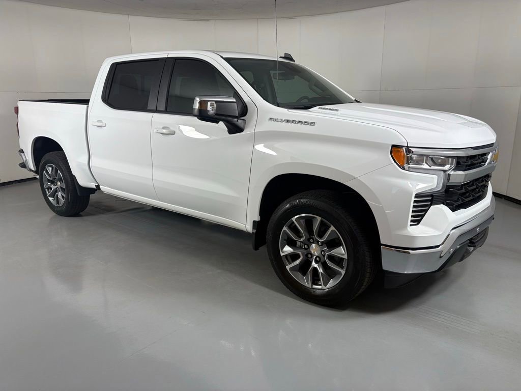 Used 2025 Chevrolet Silverado 1500 LT w/ Safety Package image 11