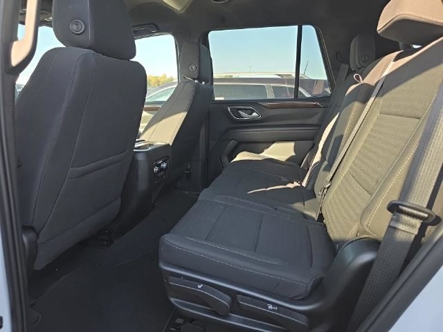 Used 2023 GMC Yukon SLE w/ Gmc Pro Safety Plus Package AWD/4WD image 9