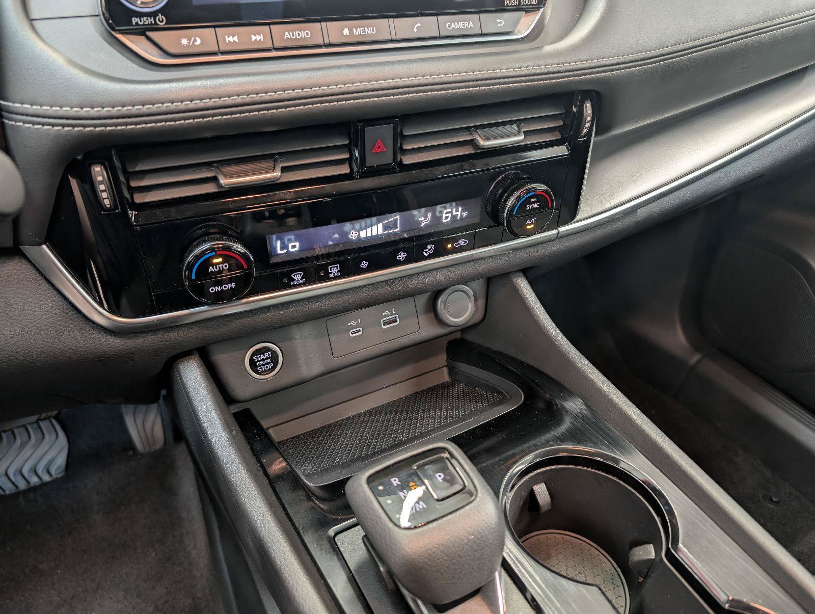 Used 2022 Nissan Rogue SV AWD/4WD image 25