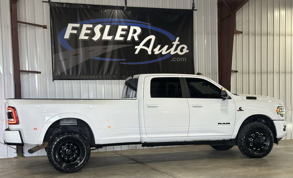 Used 2020 RAM 3500 Laramie image 28