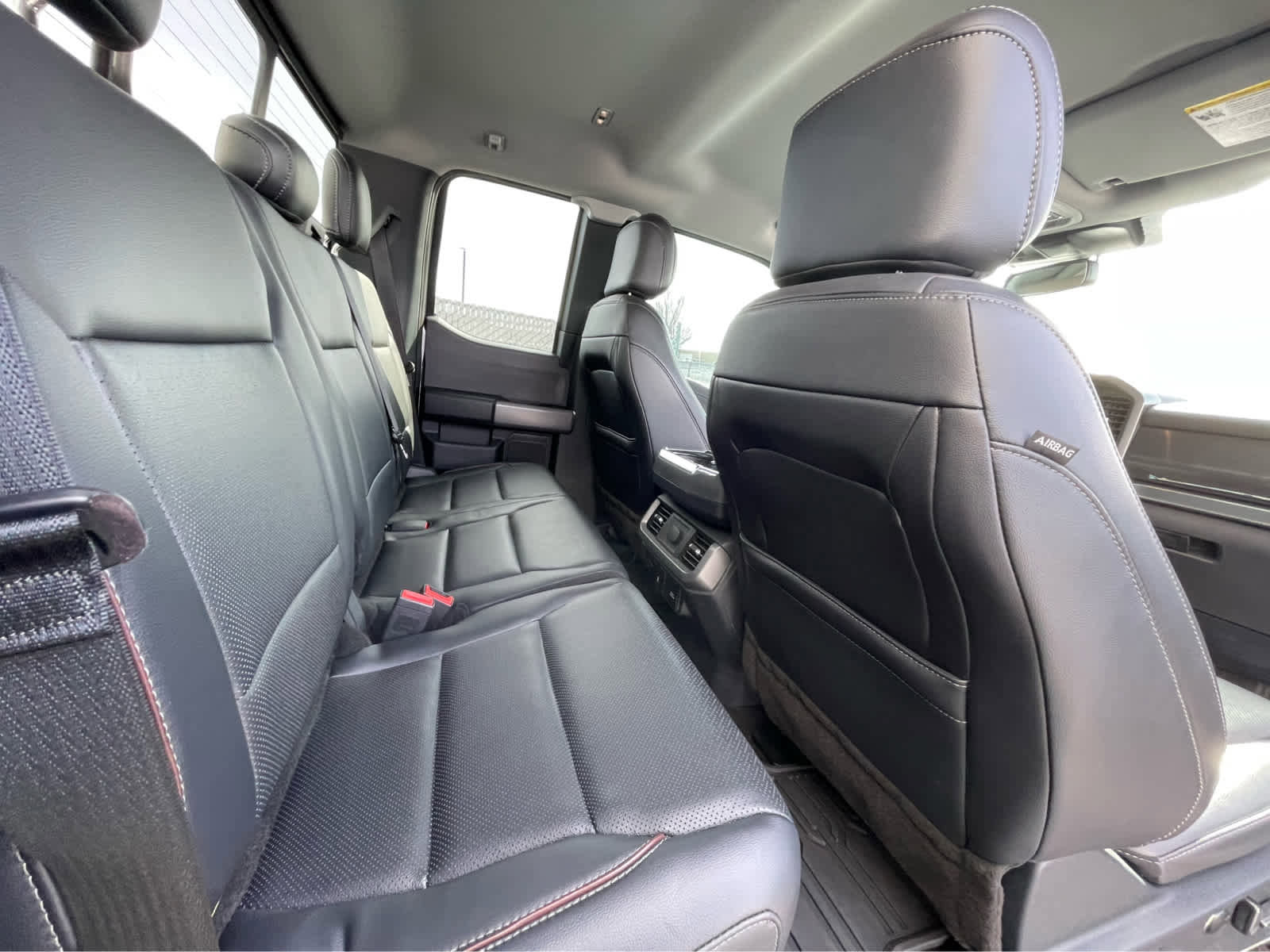 Used 2021 Ford F150 Lariat w/ Max Trailer Tow Package image 23