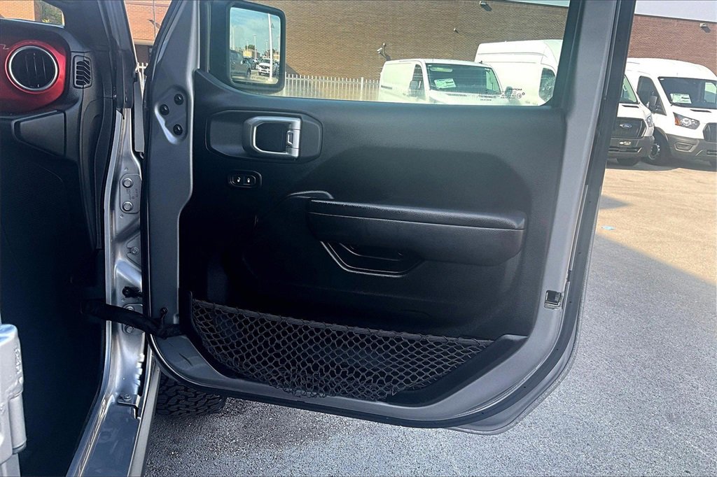 Used 2018 Jeep Wrangler Unlimited Rubicon image 22