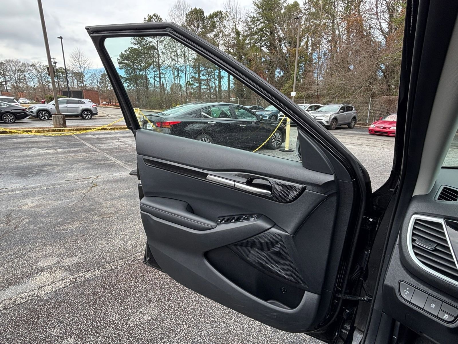 Used 2025 Kia Seltos S image 18